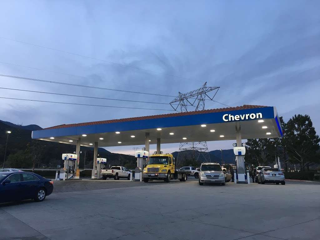 Chevron | 3870 Sierra Ave, Fontana, CA 92336, USA | Phone: (909) 429-0464