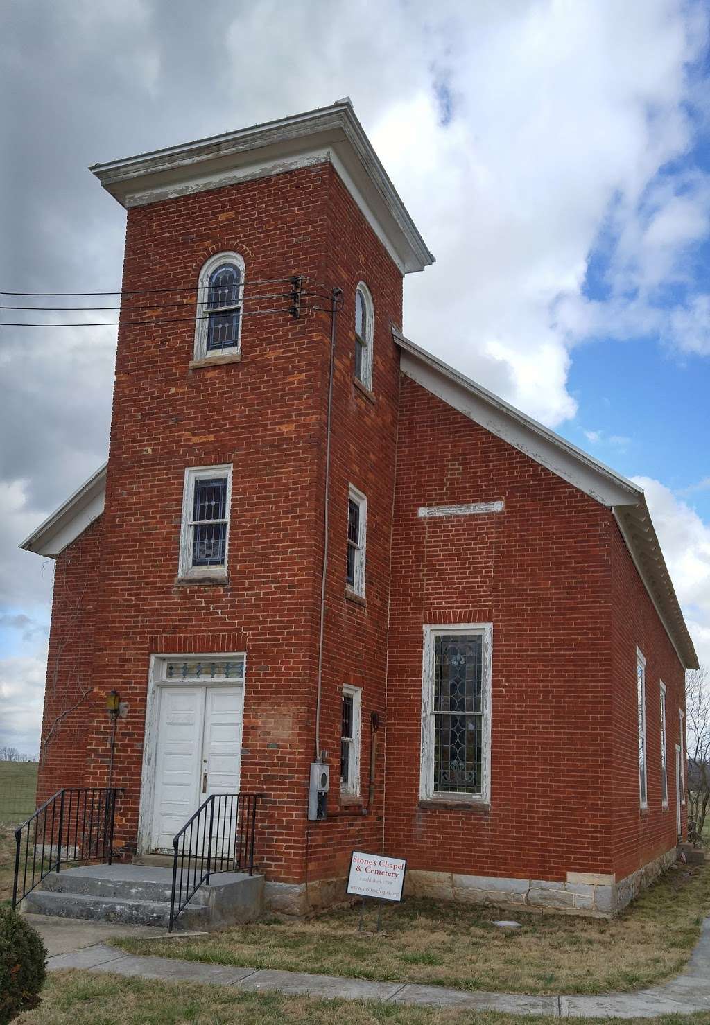 Stones Chapel and Cemetery | 4066 Crums Church Rd, Berryville, VA 22611, USA