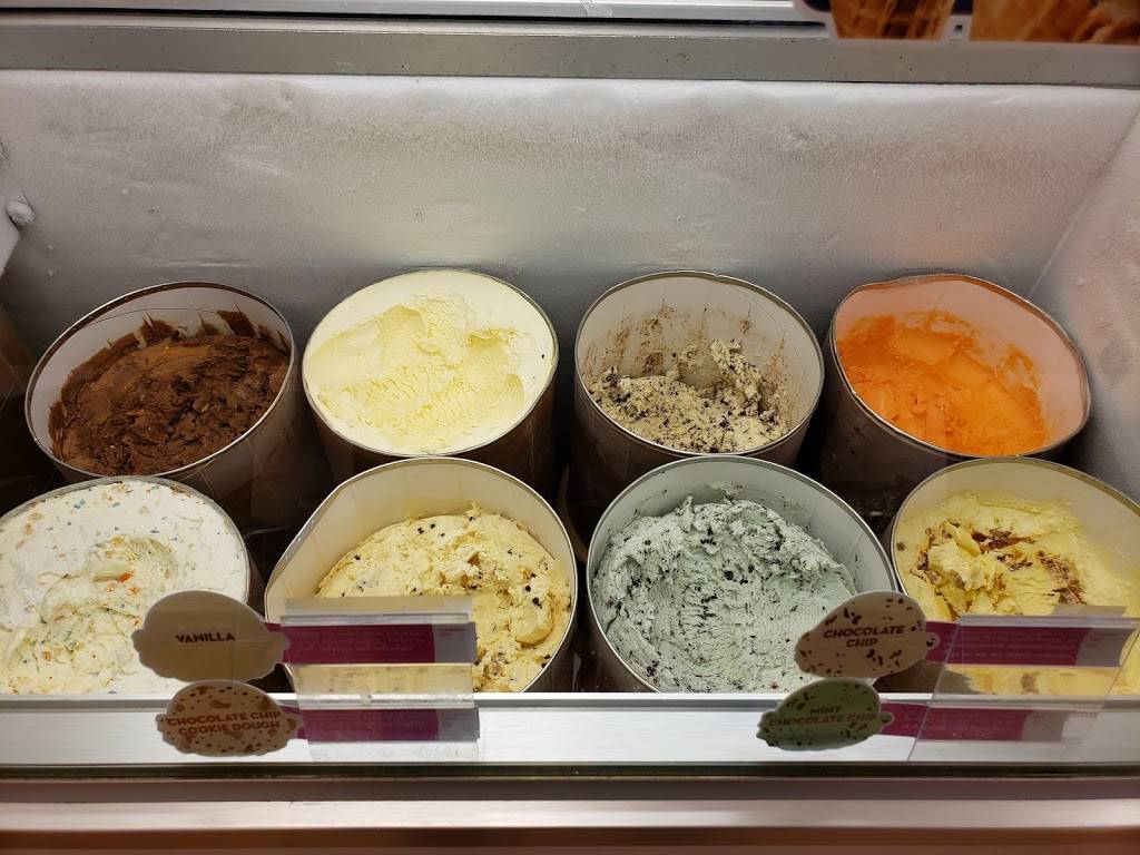 Baskin-Robbins | 2487 S Gilbert Rd, Gilbert, AZ 85295, USA | Phone: (480) 899-4859