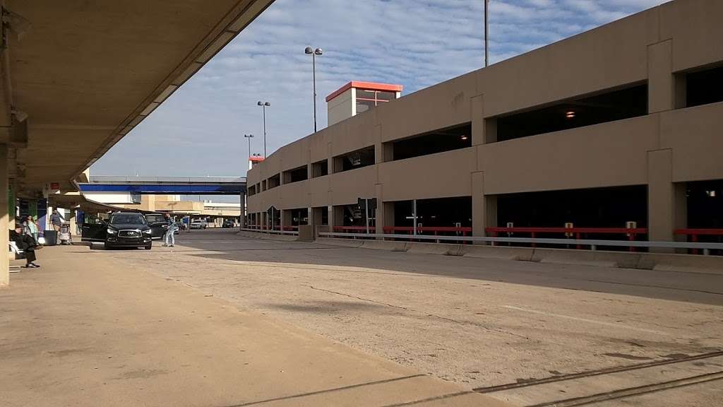 Terminal E2-E16 | Irving, TX 75063, USA