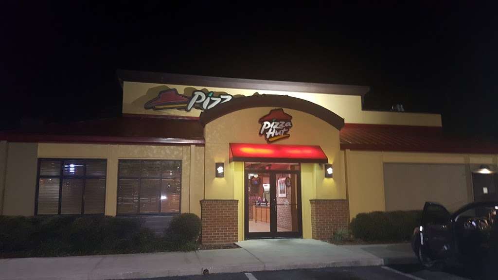 Pizza Hut | 7395 US Hwy 98 N, Lakeland, FL 33809, USA | Phone: (863) 859-3555