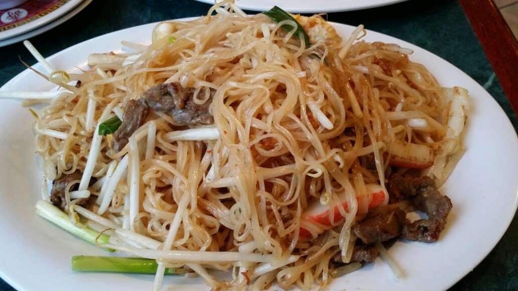 Peephuptmei Restaurant | 278 Branch St, Lowell, MA 01851, USA | Phone: (978) 937-2919