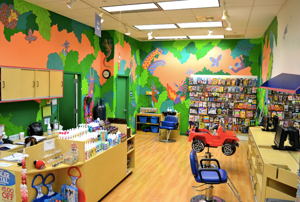 KidSnips Vernon Hills | 128 Hawthorn Center, Vernon Hills, IL 60061 | Phone: (847) 247-1110