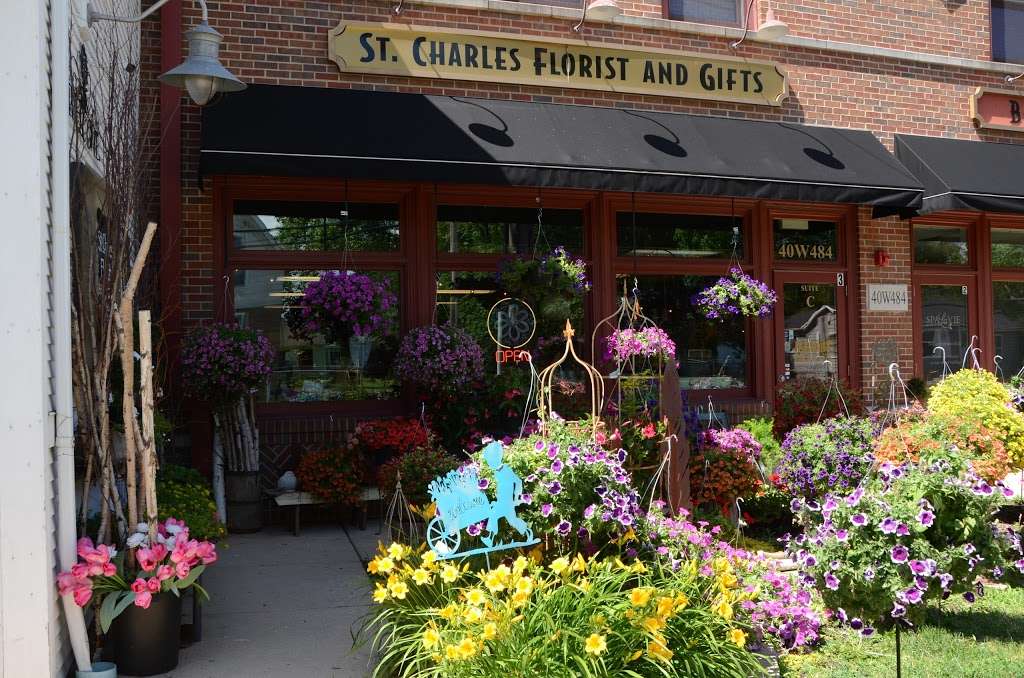 St Charles Florist LLC | 40W484 IL-64, Wasco, IL 60183, USA | Phone: (630) 443-4770