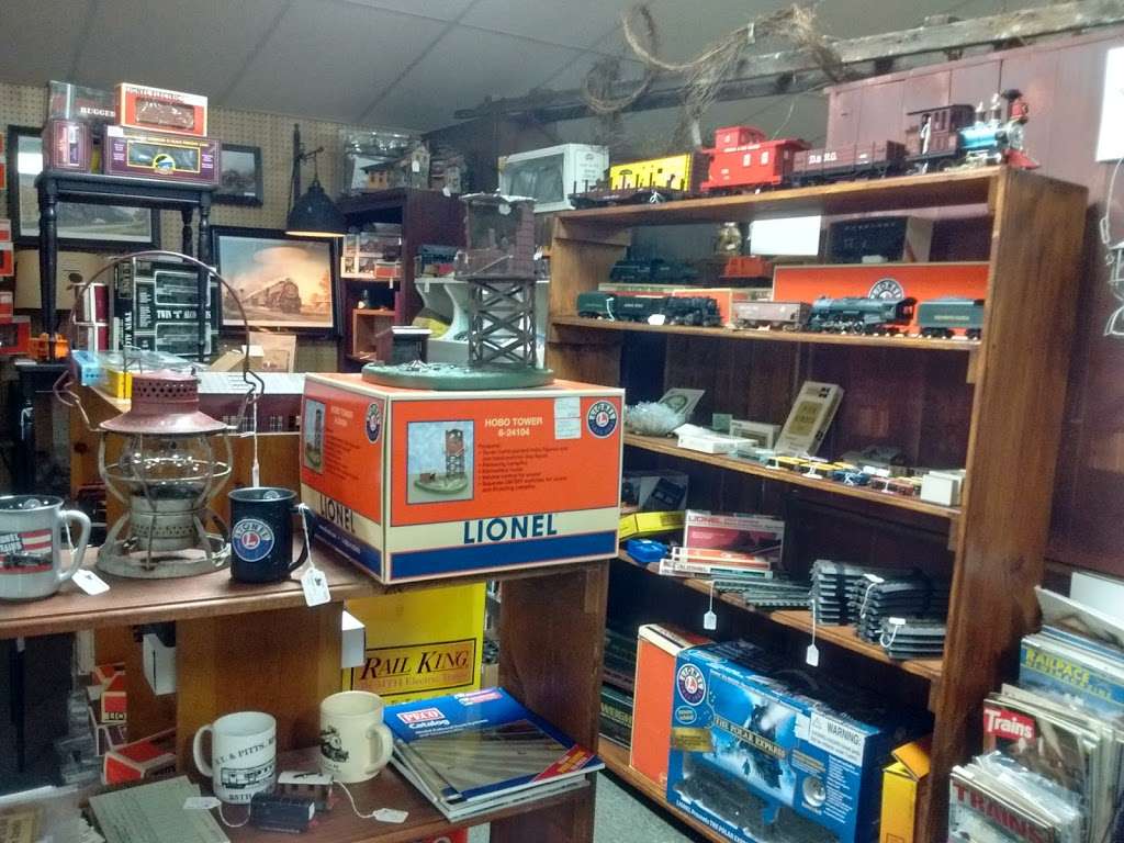 Yesteryear Antique Center | 441 Pine St, Hanover, PA 17331, USA | Phone: (717) 637-1612