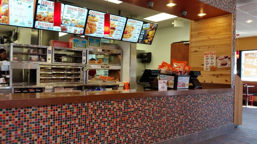 Popeyes Louisiana Kitchen | 6930 Liberty Rd, Gwynn Oak, MD 21207, USA | Phone: (443) 551-3851