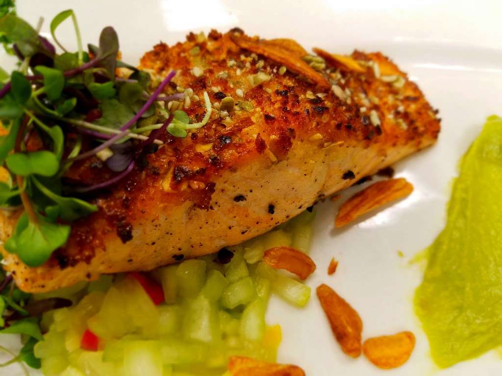 Mister Cs Beach Bistro | Allen Avenue On The Ocean, Allenhurst, NJ 07711, USA | Phone: (732) 531-3665