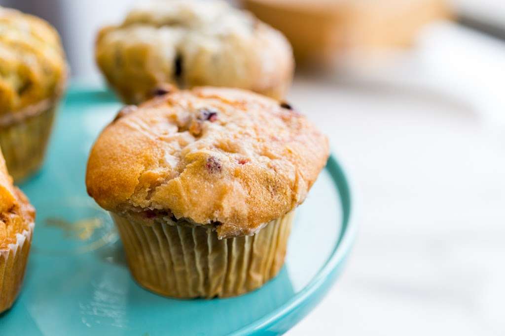 Angies Sugar Buzz Bakery | 1004 E Church St, Sandwich, IL 60548, USA | Phone: (815) 786-7774