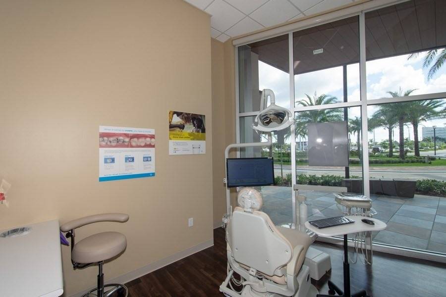 Dentists of Pines | 10430 Pines Blvd Ste C103, Pembroke Pines, FL 33026, USA | Phone: (954) 251-0238