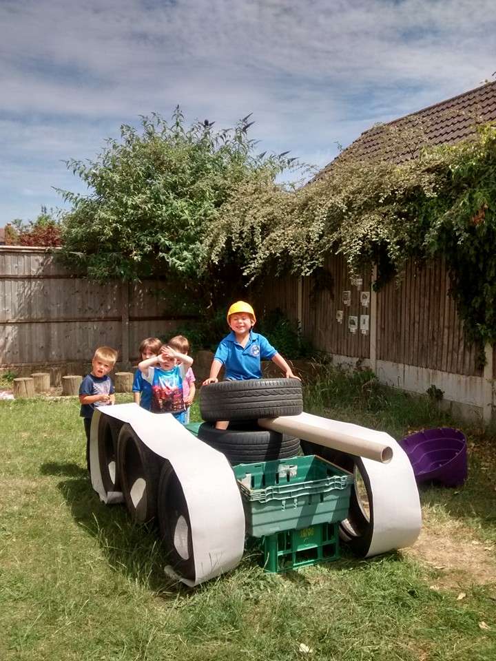 Stondon Massey Pre-School and Busy Bees | Tipps Cross Remembrance Hall/Blackmore Rd, Hook End, Brentwood CM15 0DT, UK | Phone: 07533 880690