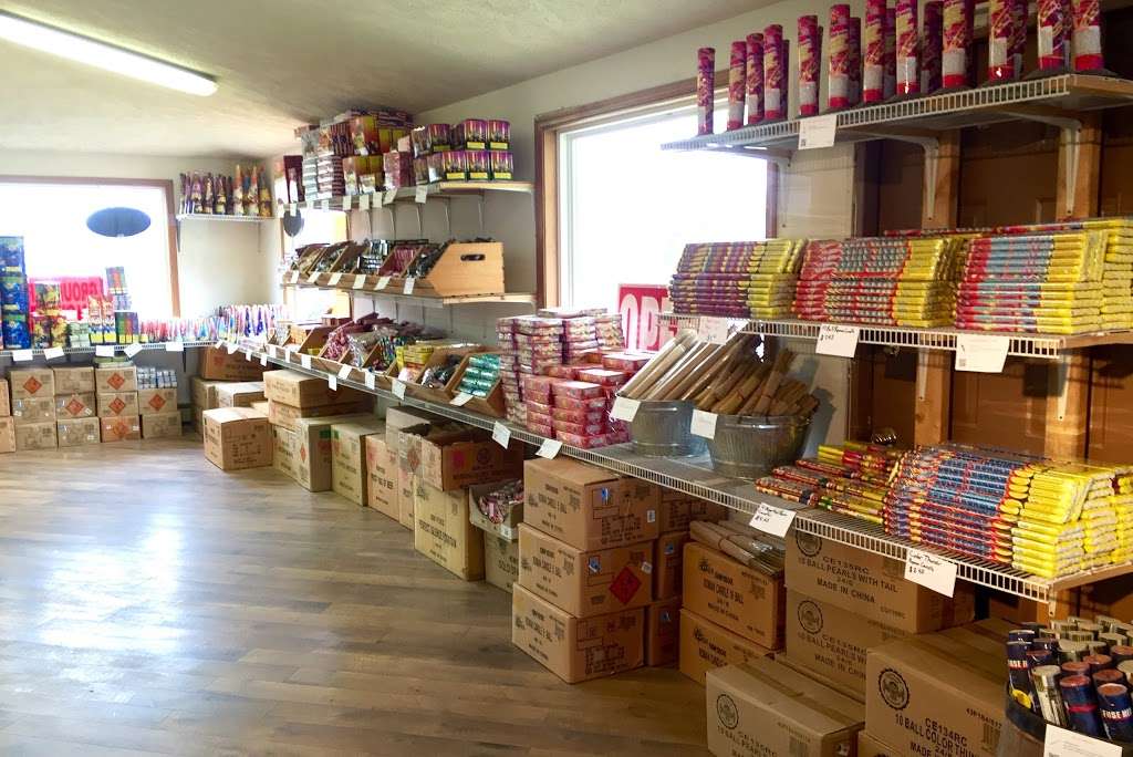 The Fireworks Superstore | 5461 PA-115, Blakeslee, PA 18610 | Phone: (570) 643-7625