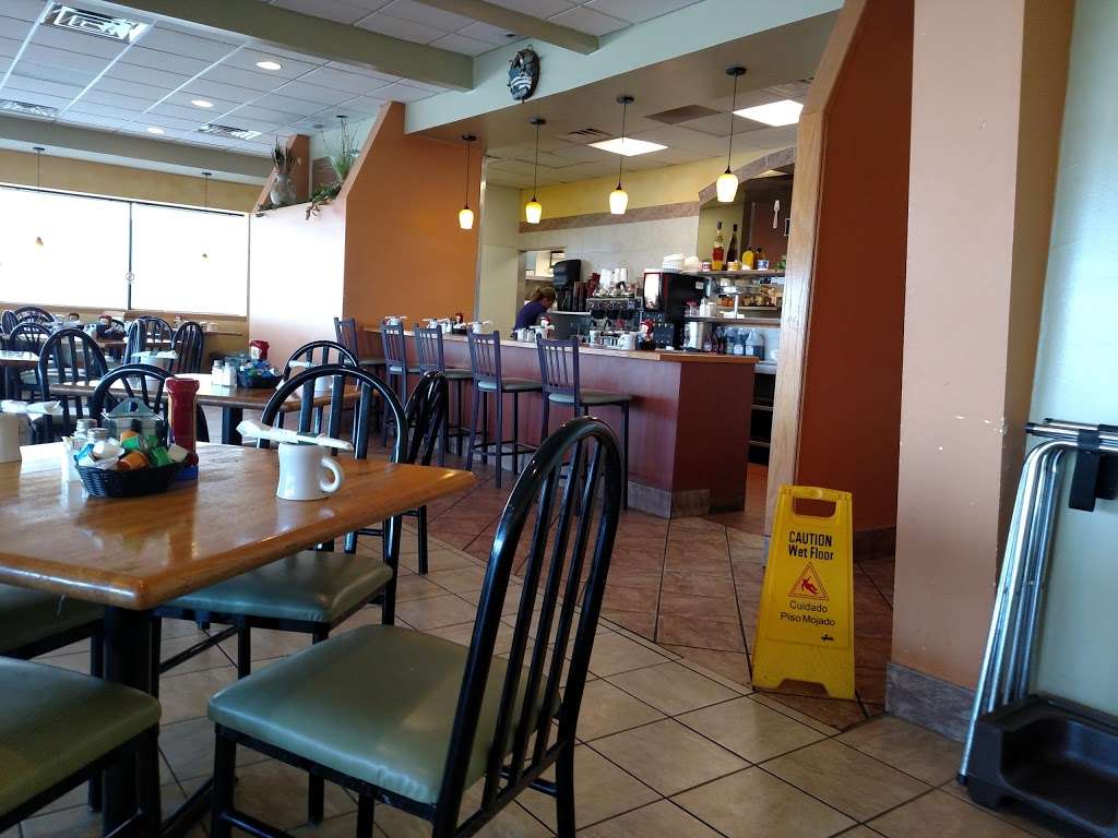 Hotcakes Emporium Pancake House & Restaurant | 5201 E US Hwy 36, Avon, IN 46123, USA | Phone: (317) 745-6262