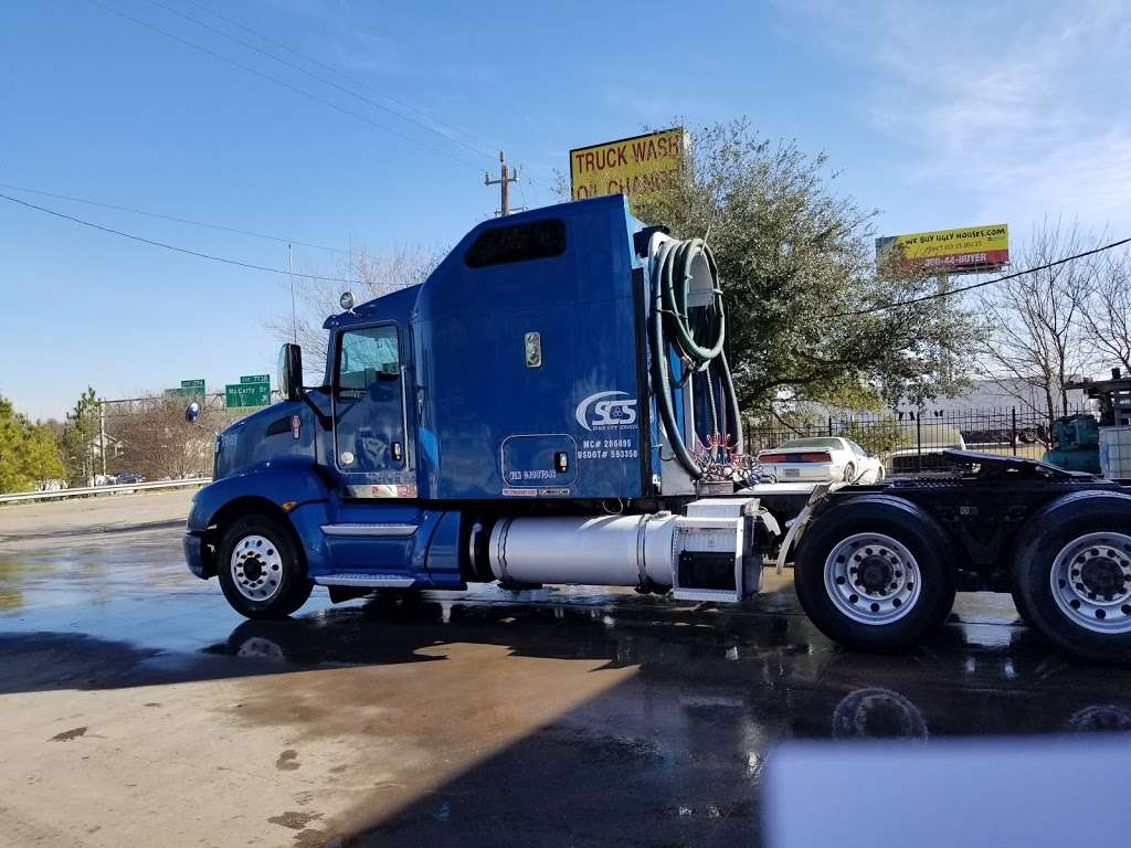 Houston Truck Wash & Lube, Inc. | 7821 Lyons Ave, Houston, TX 77029, USA | Phone: (713) 670-7700