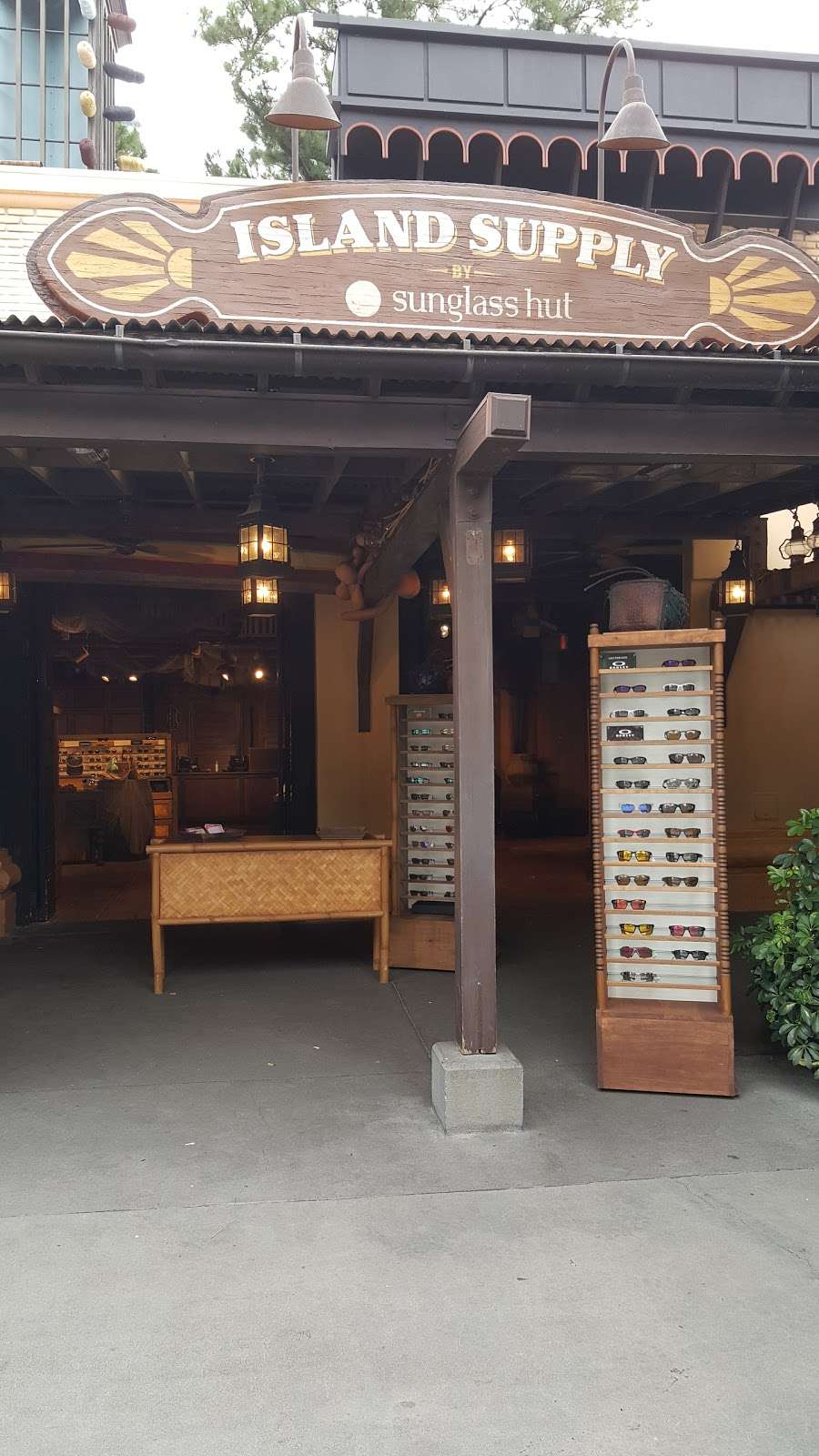 Island Supply by Sunglass Hut | Magic Kingdom Park, Orlando, FL 32836, USA | Phone: (407) 939-5277