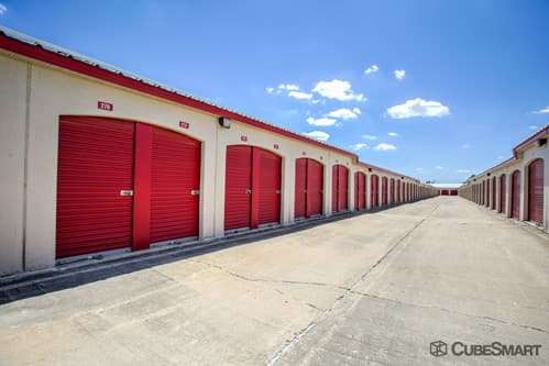 CubeSmart Self Storage | 3606 Gabrielle Ln, Aurora, IL 60504, USA | Phone: (630) 585-8800