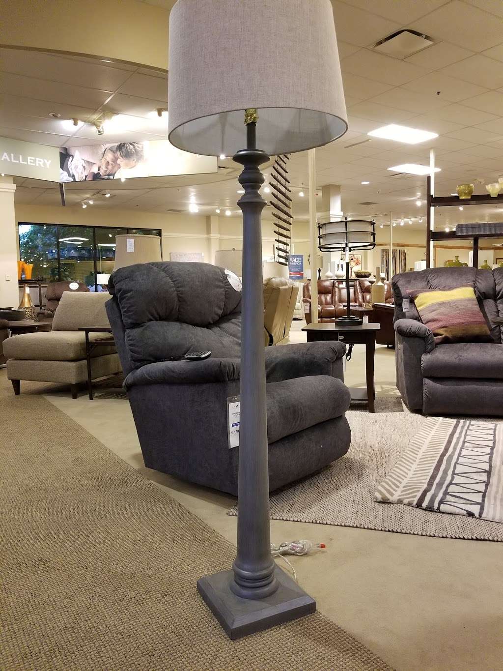 La-Z-Boy Furniture Galleries | 340 Haddonfield Rd, Cherry Hill, NJ 08002, USA | Phone: (856) 910-1781