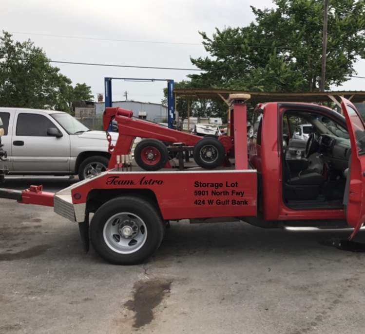 TeamAstro Executive Towing & Recovery | 2902, 428 W Gulf Bank Rd, Houston, TX 77037, USA | Phone: (281) 760-8159