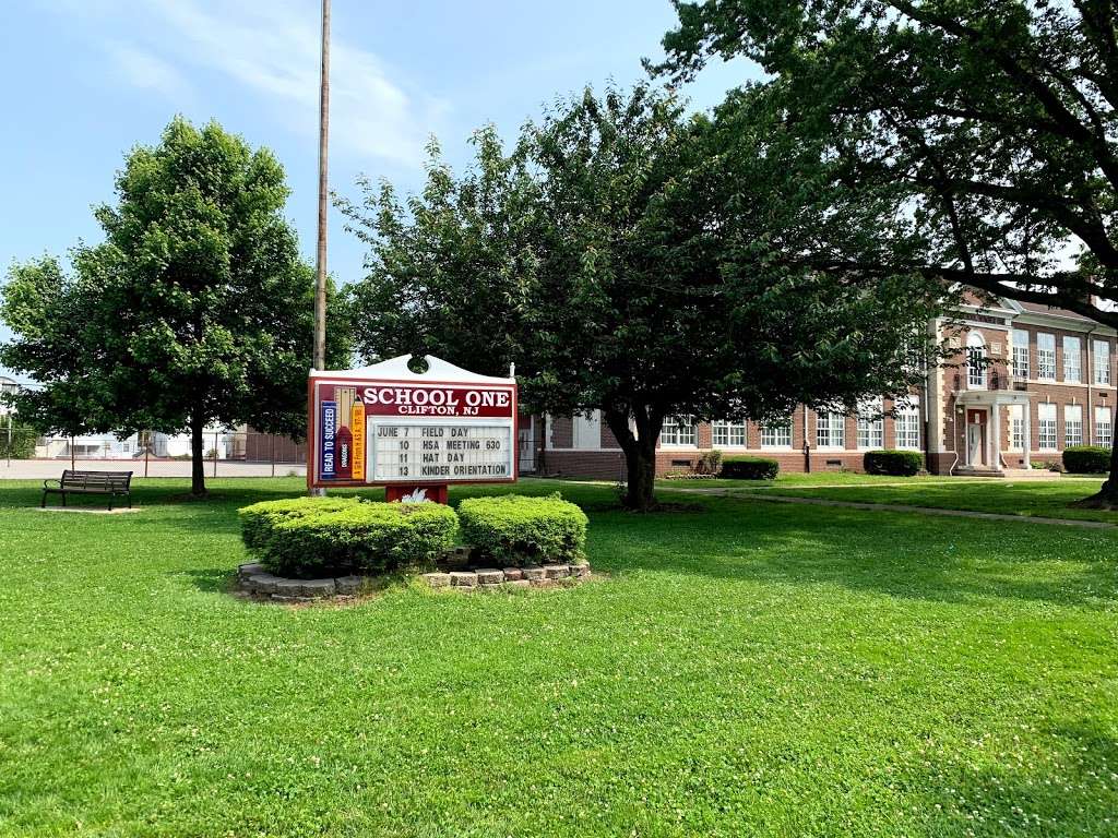 Clifton Public School 1 | 158 Park Slope, Clifton, NJ 07011, USA | Phone: (973) 470-2370