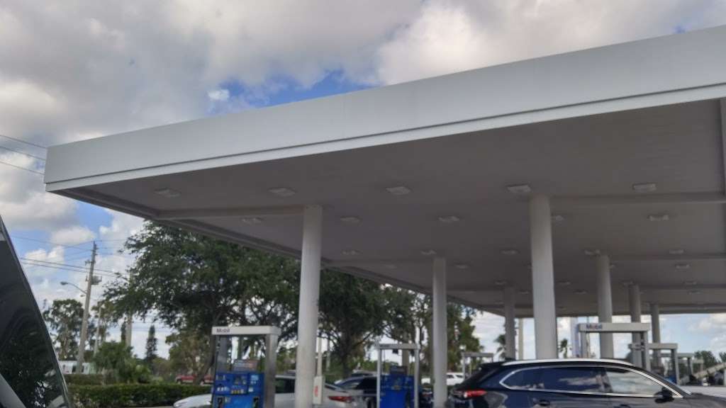 Mobil | 3250 W Pembroke Rd, Hallandale Beach, FL 33009, USA | Phone: (954) 322-0966