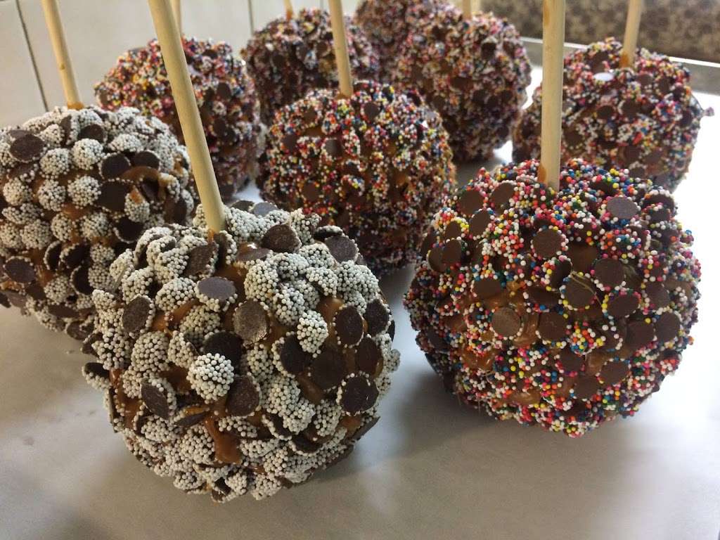 Candy Apple Shoppe | 967 County Rd 517, Glenwood, NJ 07418, USA | Phone: (973) 764-4060