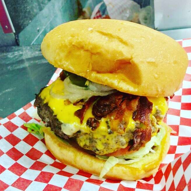 Big Bellys Burgers | 5627 Aldine Bender Rd, Houston, TX 77032, USA | Phone: (832) 288-5616