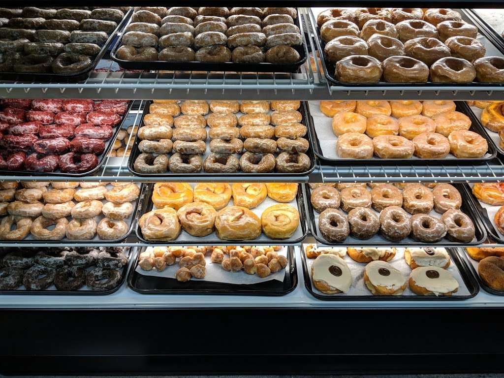 Jacks Donuts | 1531 N Green St STE C, Brownsburg, IN 46112 | Phone: (317) 858-7036