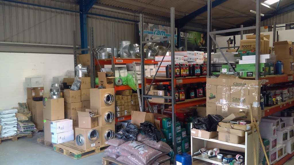 London Grow | Kingswood Ind Est, 121 Theobalds Park Rd, Enfield EN2 9BH, UK | Phone: 020 3667 3311