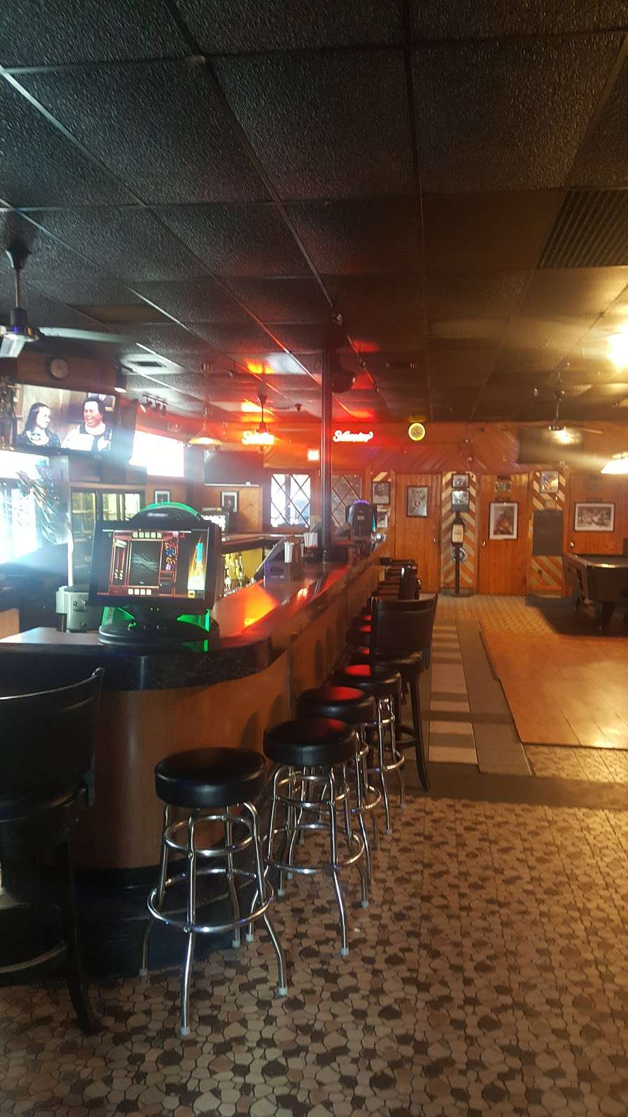 Mikejohnnys Sports Bar | 98 N 5th St, Darby, PA 19023, USA