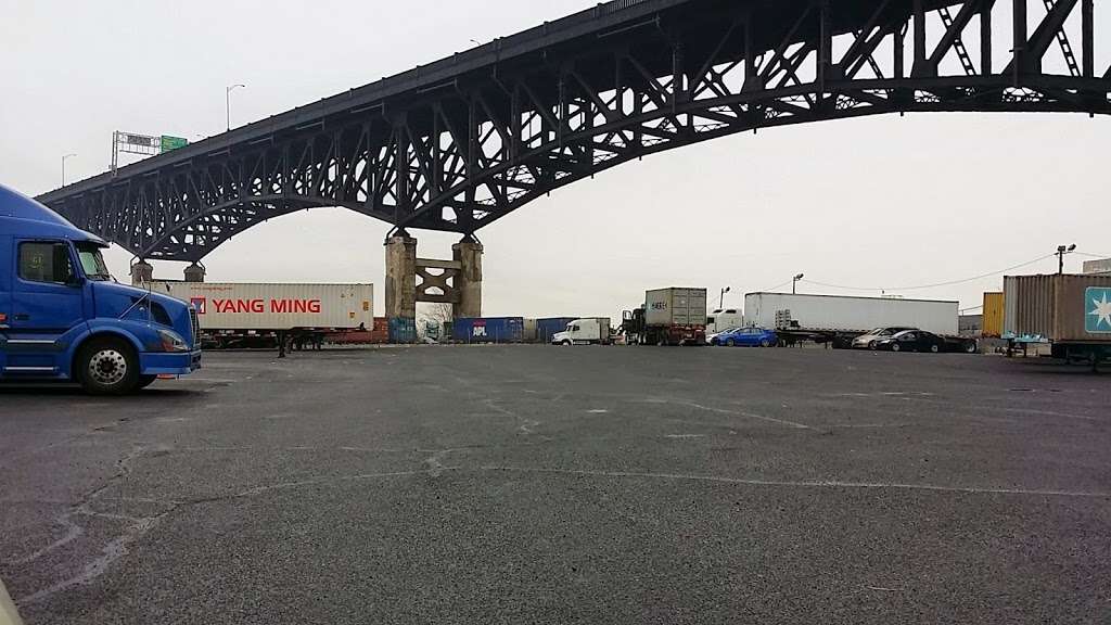 Top Road Inc Container Yard FCL | 100 Hackensack Ave, Kearny, NJ 07032, USA | Phone: (973) 771-5377