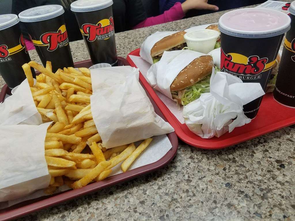 Tams Burgers | 11816 Long Beach Blvd, Lynwood, CA 90262, USA | Phone: (310) 637-3433