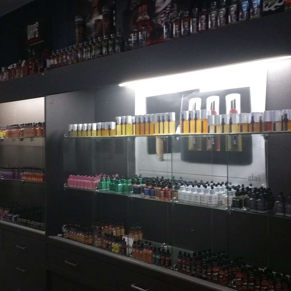 Vapor Maniacs | 18361 Bear Valley Rd #7, Hesperia, CA 92345 | Phone: (760) 881-4006