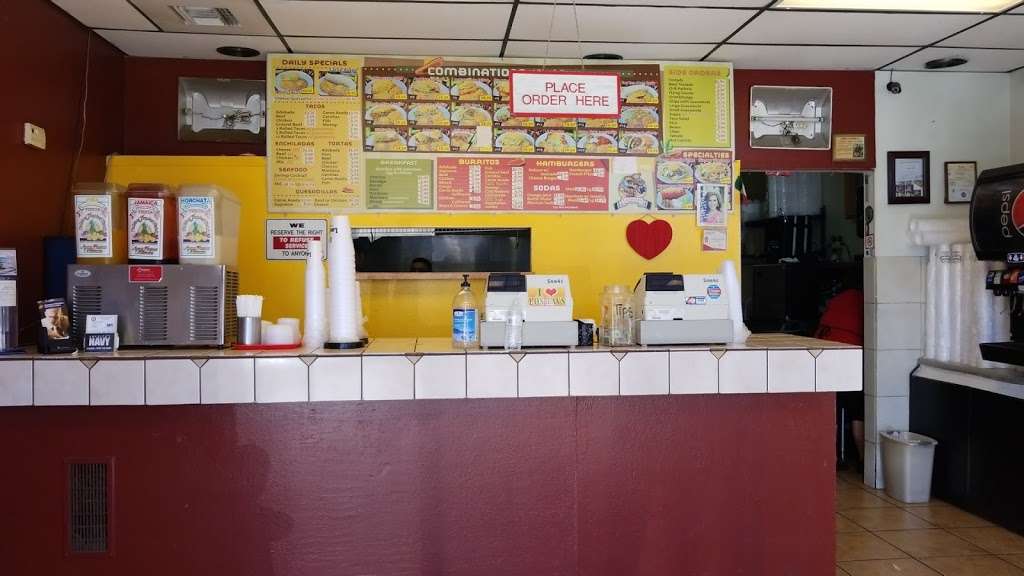 Los Favoritos Taco Shop | 1340 E Broadway Rd #105, Tempe, AZ 85282, USA | Phone: (480) 966-0535