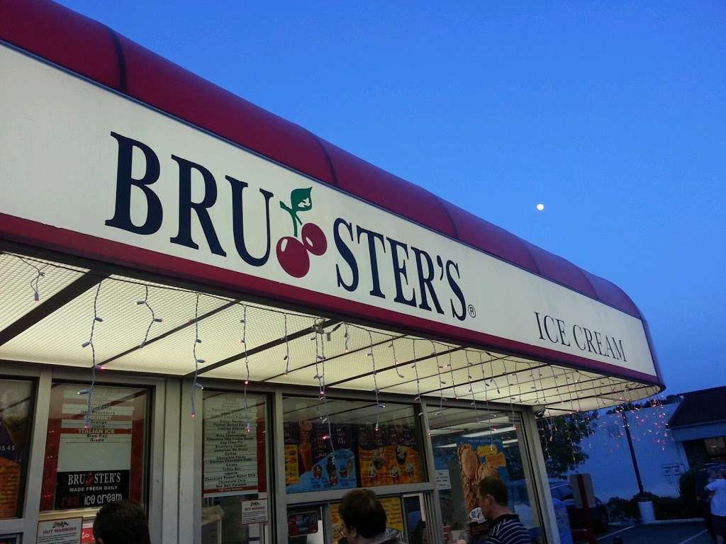 Brusters Real Ice Cream | 1118 Smithbridge Rd, Glen Mills, PA 19342, USA | Phone: (610) 558-2311