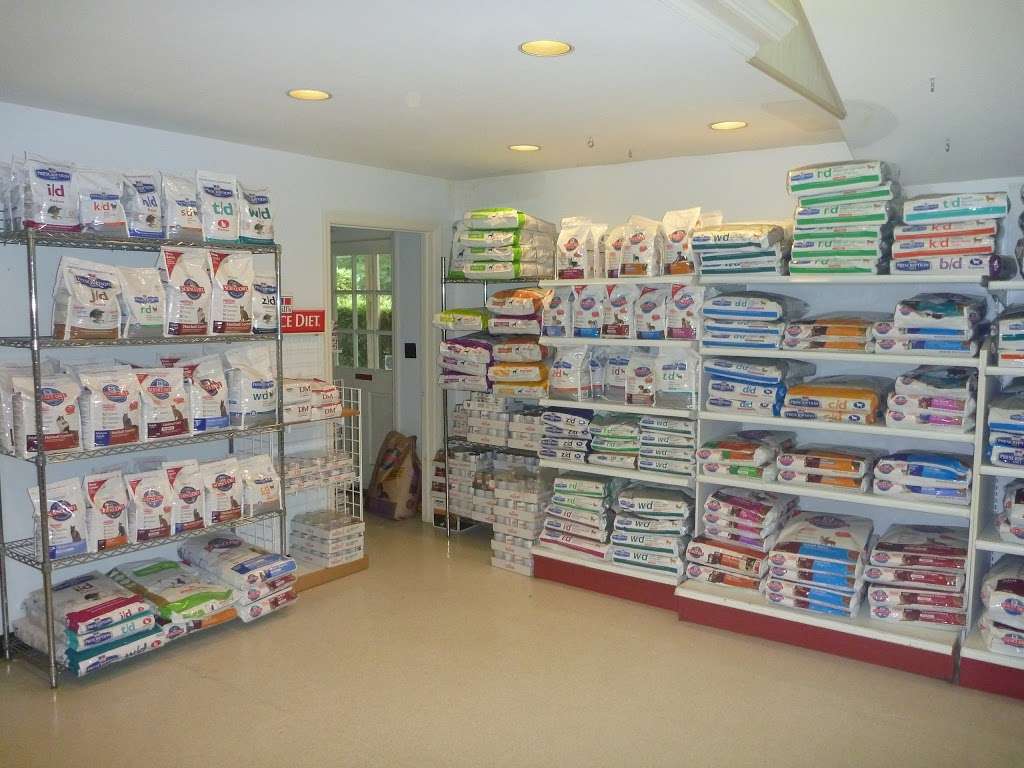 Bedford Greenwich Animal Hospital | 49 Round House Rd, Bedford, NY 10506, USA | Phone: (914) 234-3444