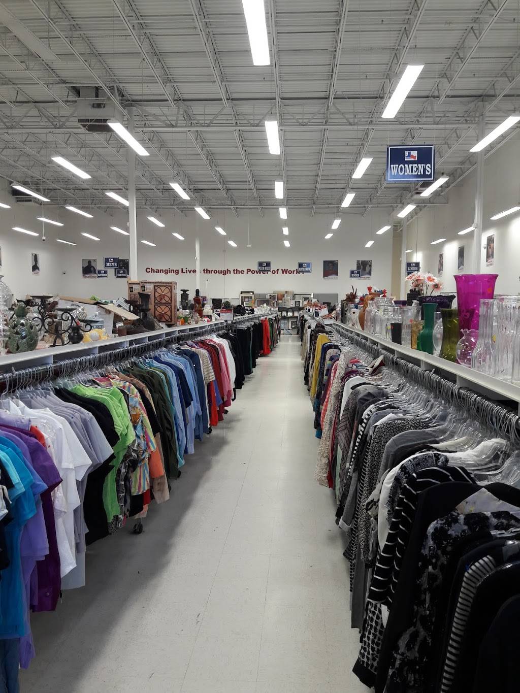 Goodwill Houston Select Stores | 2661 S Texas 6, Houston, TX 77082, USA | Phone: (281) 920-0607