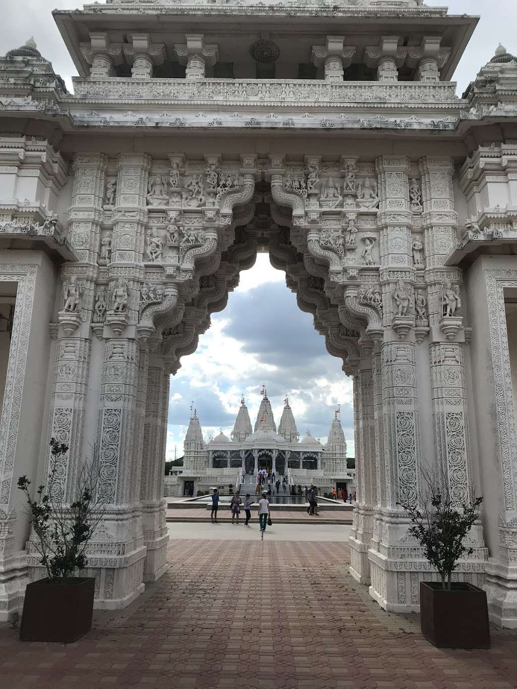 BAPS Shri Swaminarayan Mandir | 1150 Brand Ln, Stafford, TX 77477, USA | Phone: (281) 765-2277