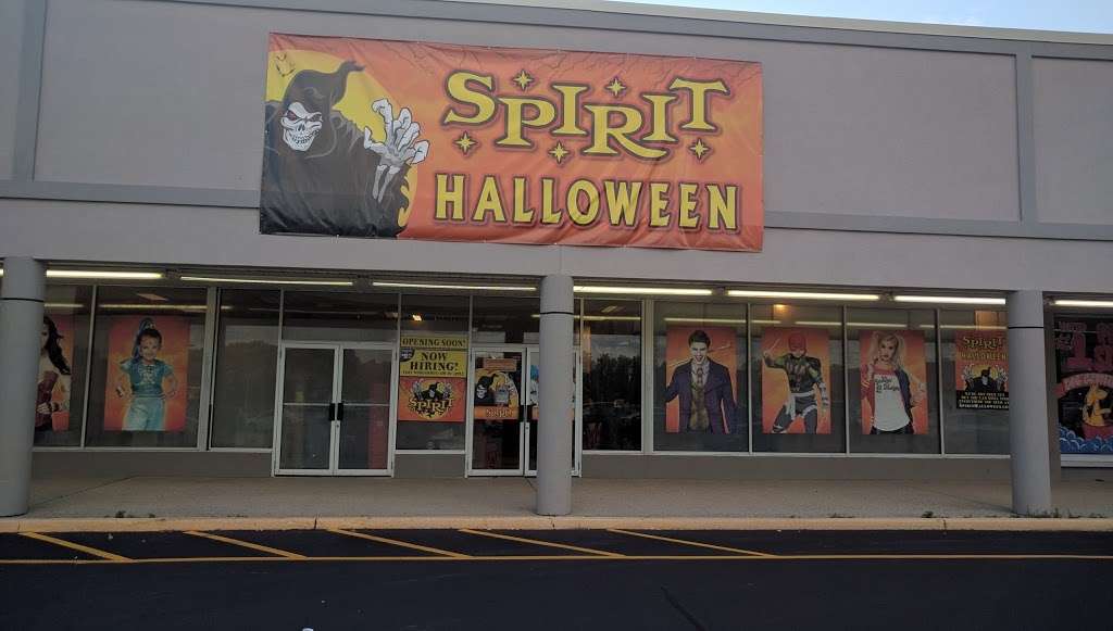 Spirit Halloween | 27 Hampton House Rd, Newton, NJ 07860, USA | Phone: (866) 586-0155