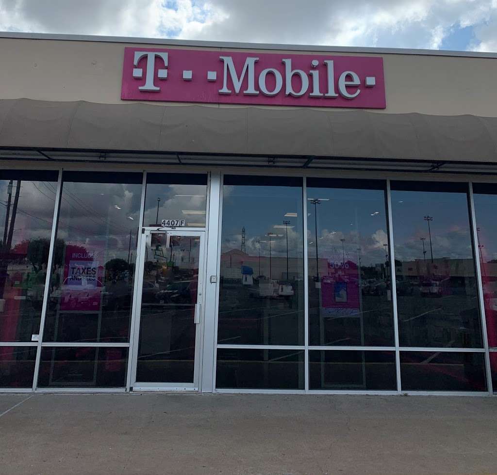 T-Mobile | 4407 W Fuqua Rd Suite F, Houston, TX 77045, USA | Phone: (713) 433-3948