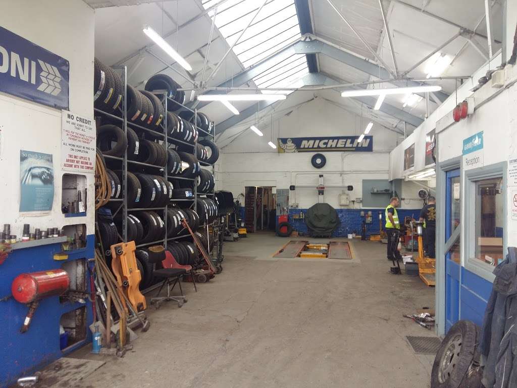 East London Mobile Tyre Service | 723 Ripple Rd, Barking IG11 0SN, UK | Phone: 020 8595 7902