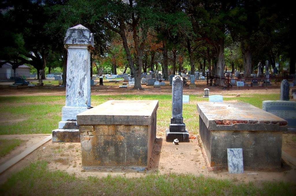 Houston Cemetery | Hempstead, TX 77445