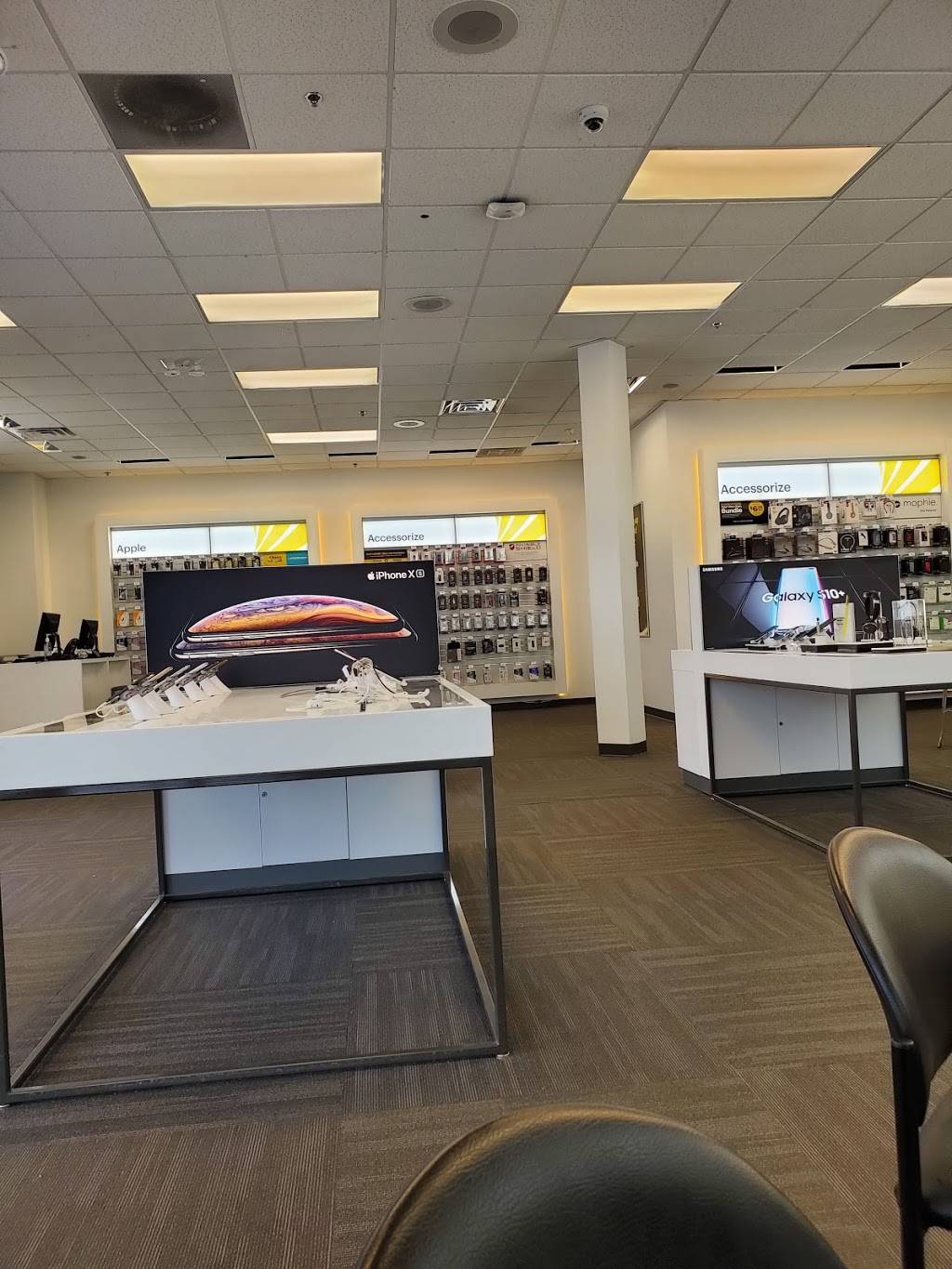 T-Mobile | 5791 Belleville Crossing St, Belleville, IL 62226, USA | Phone: (618) 767-5220