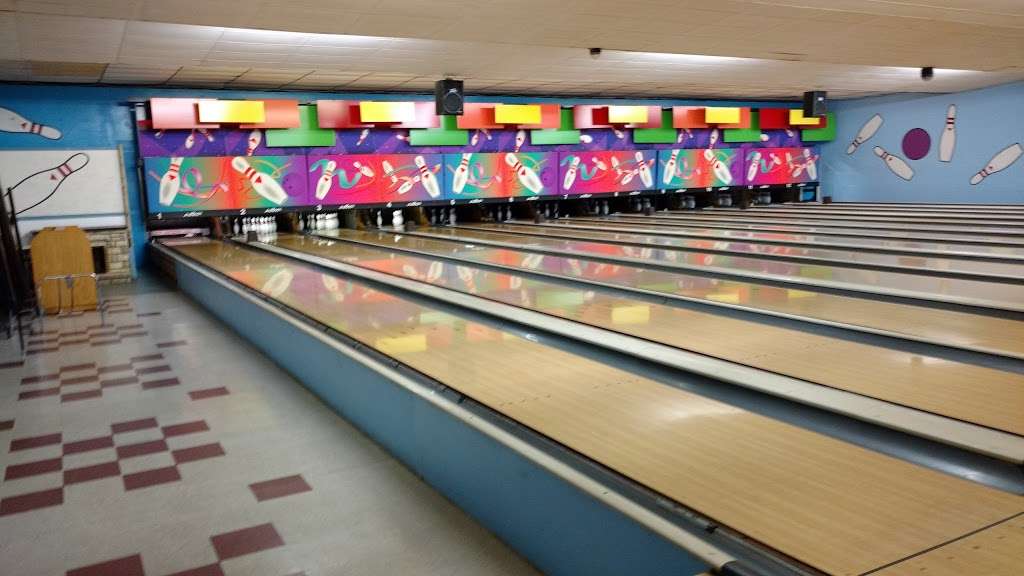 West Hunterdon Lanes | 1089 NJ-12, Frenchtown, NJ 08825, USA | Phone: (908) 996-2248