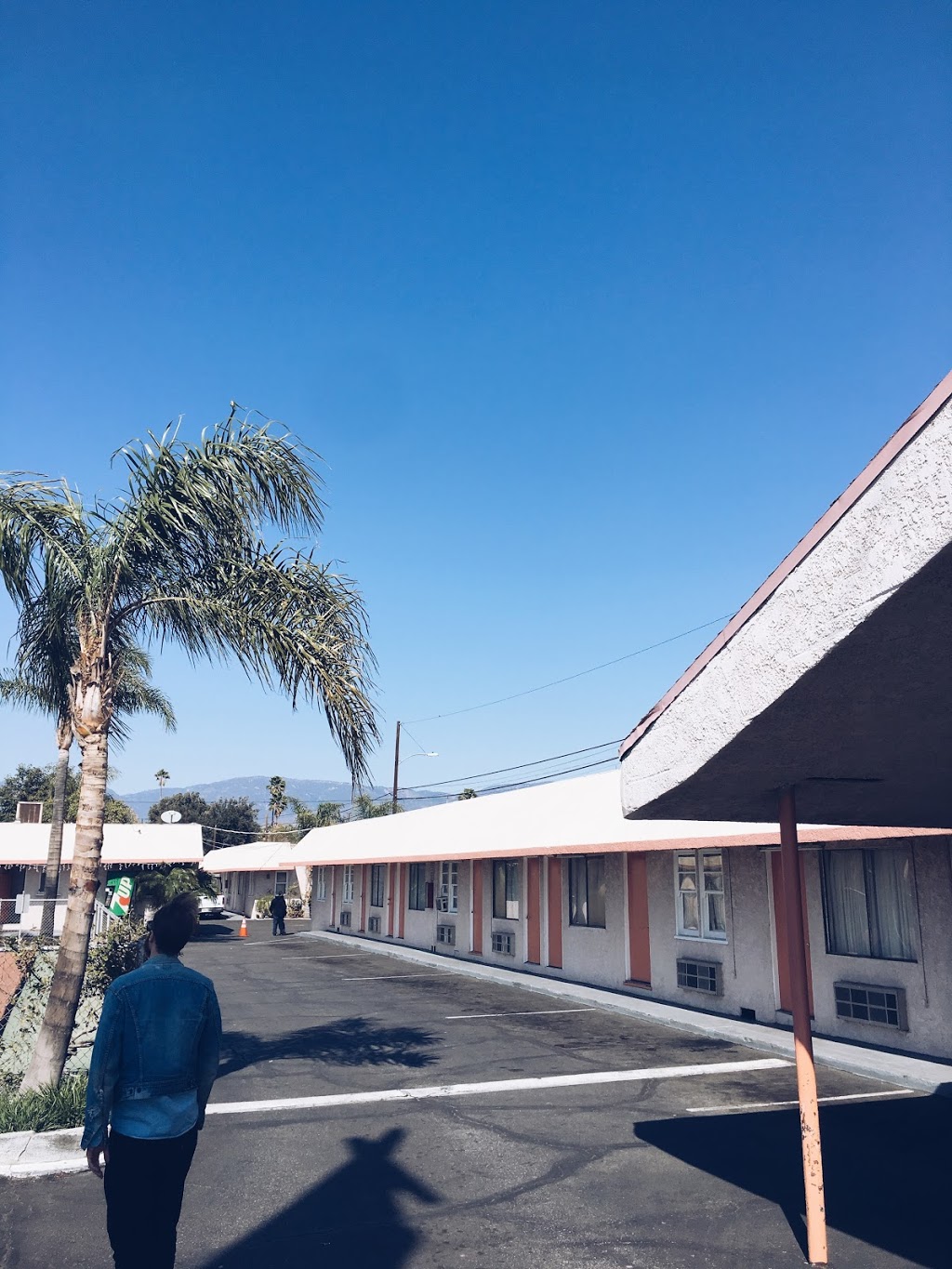 San Bernardino Motel | 2528 E Foothill Blvd, San Bernardino, CA 92410, USA | Phone: (909) 885-1511