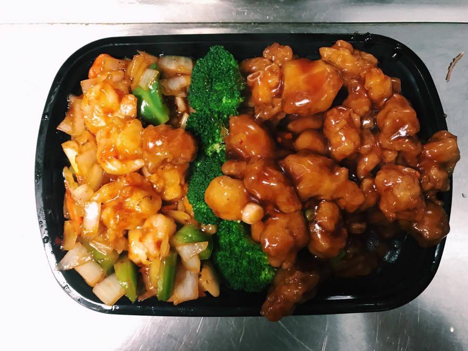 Golden China | 8244 Northern Lights Dr, Lincoln, NE 68505, USA | Phone: (402) 465-8221