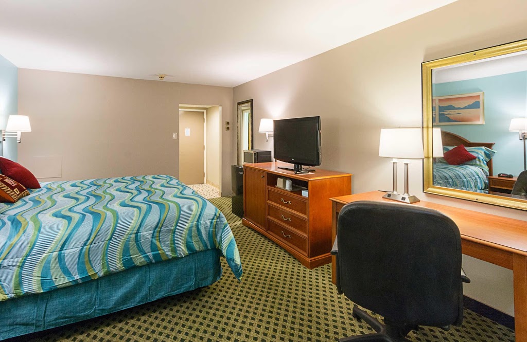 Rodeway Inn | 240 US-6, Milford, PA 18337, USA | Phone: (570) 296-9444