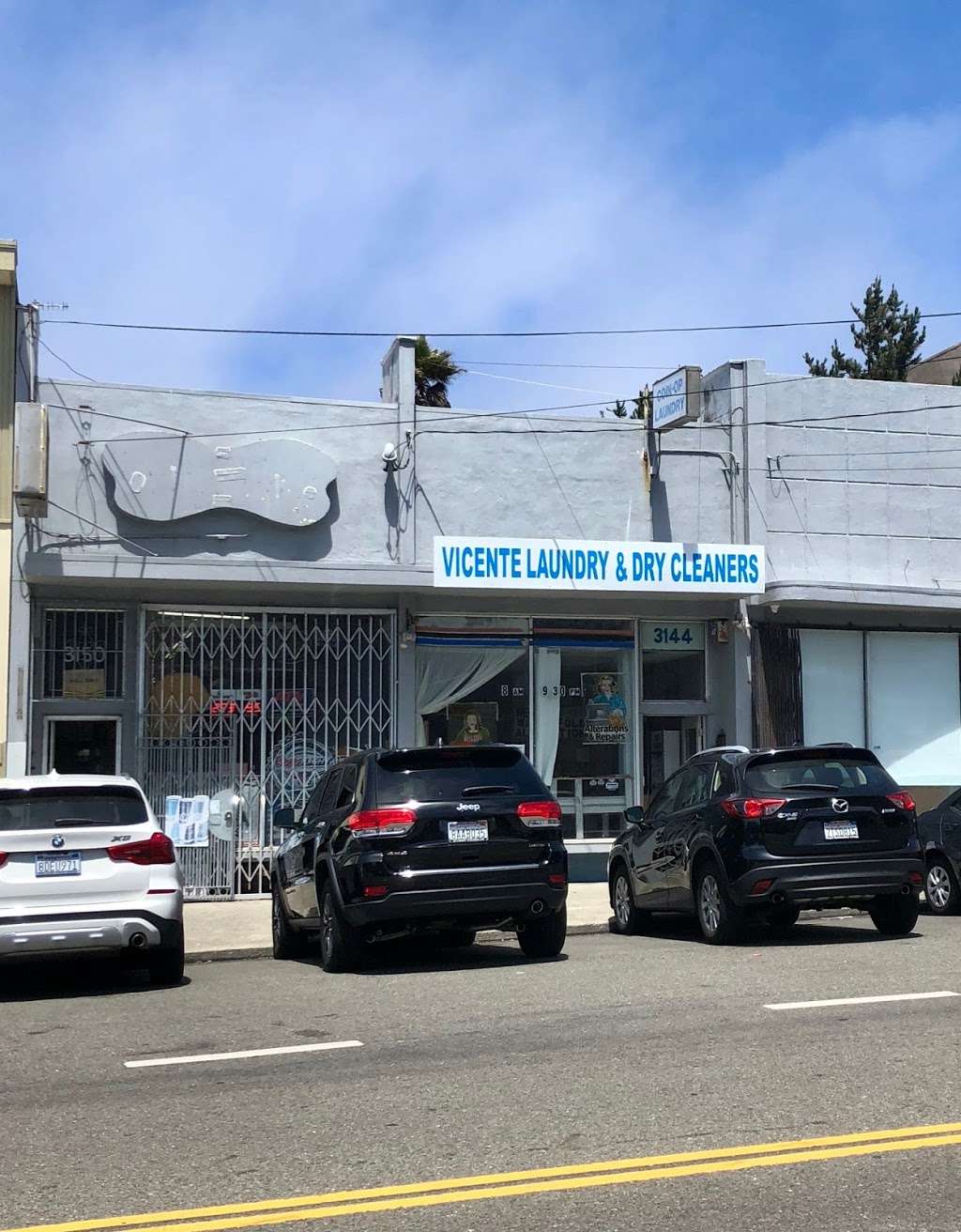 Vicente Lauundromat and Dry Cleaners | 3144 Vicente St, San Francisco, CA 94116, USA | Phone: (415) 260-9813