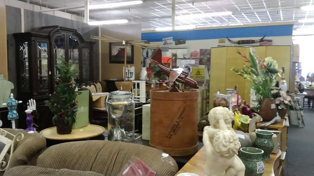 Treasure Island Consignment Store | 354 U.S. Hwy 70 SW, Hickory, NC 28602, USA | Phone: (828) 855-7936