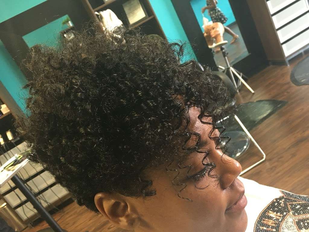 The Hair Resort | 5323 Aldine Mail Rte Rd, Houston, TX 77039 | Phone: (281) 590-6010