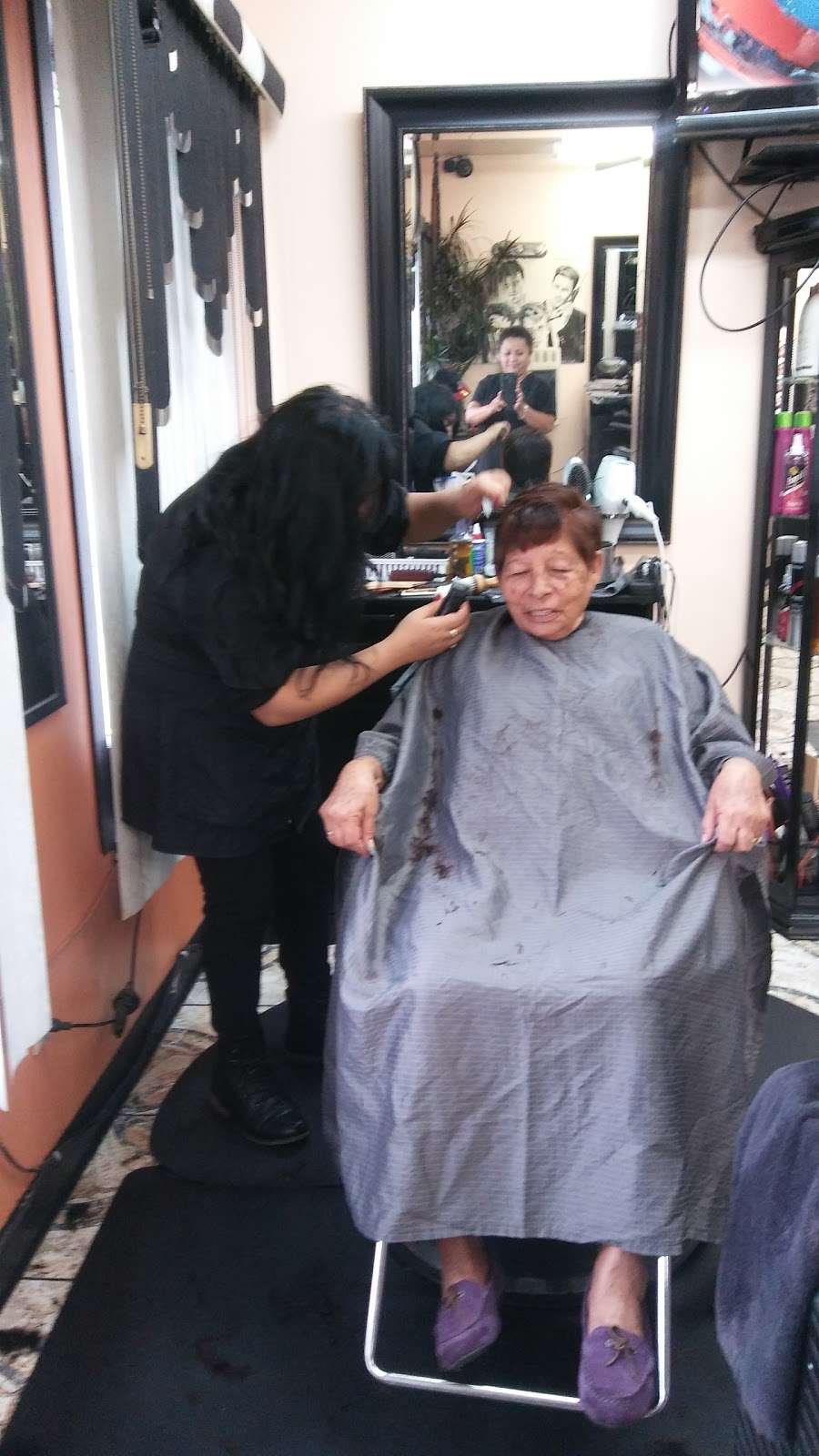 Plateados Hair Salon | 3332 W 63rd St, Chicago, IL 60629, USA | Phone: (773) 776-0437