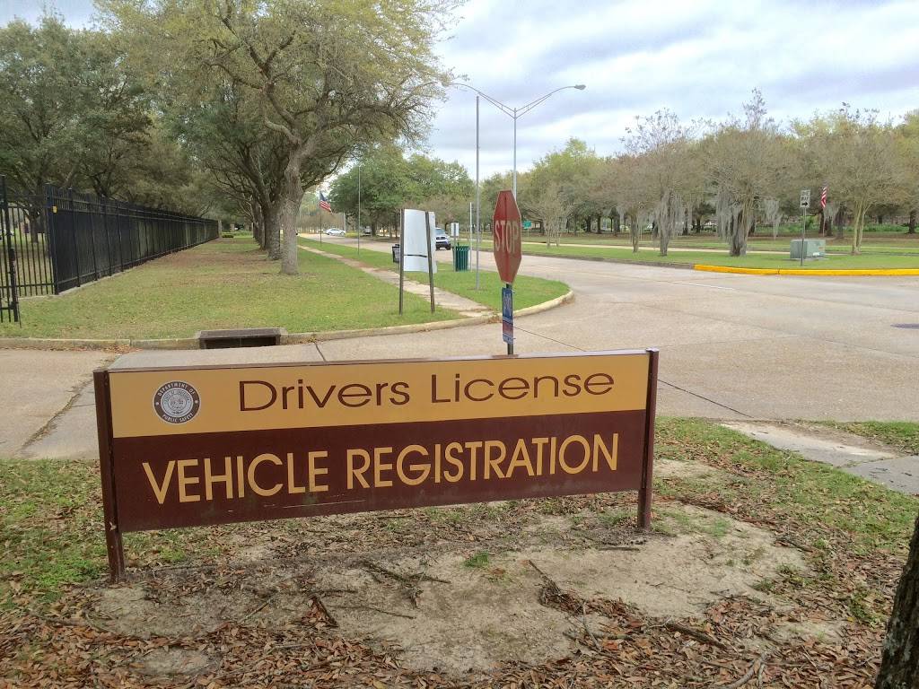 Louisiana Office of Motor Vehicles | 7979 Independence Blvd, Baton Rouge, LA 70806, USA | Phone: (225) 925-6146